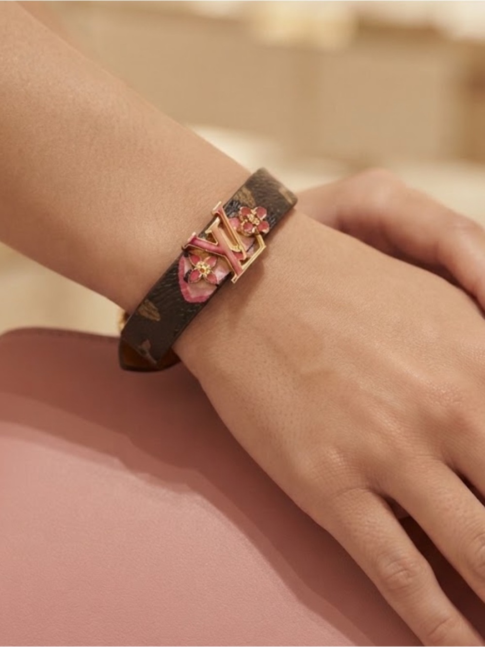 Women’s fashion Monogram Floral Bracelet - Pink Accents